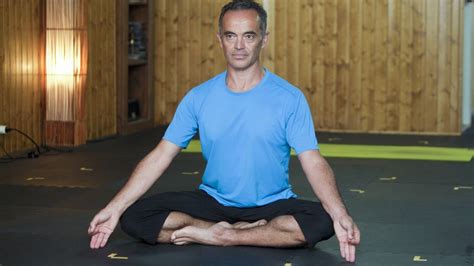 masajista ferrol|Clases de Yoga Ferrol .